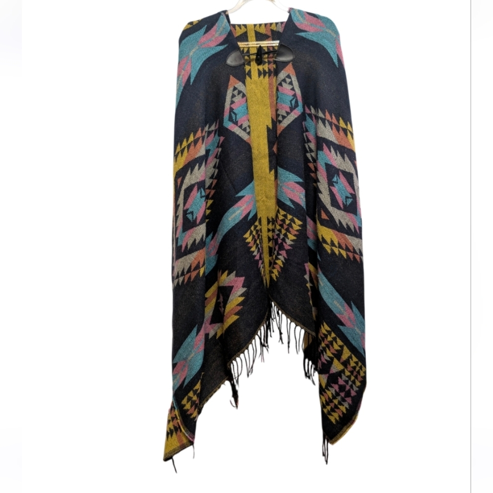 Woven Aztec Poncho OS‎